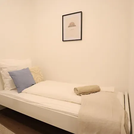 Appartement Cozy Furnished Near Messe